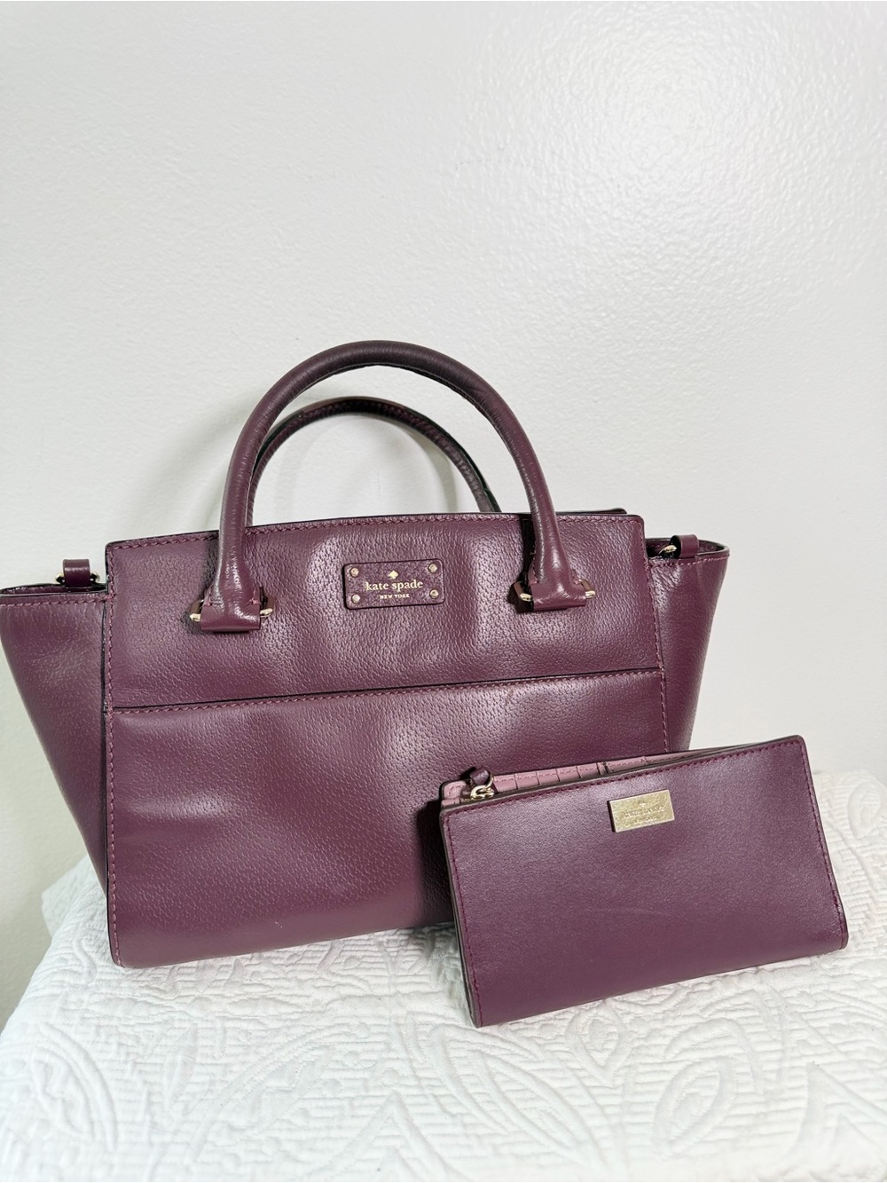 Kate Spade New York Burgundy Leather Satchel Bag & Wallet Set - Picture 2 of 15